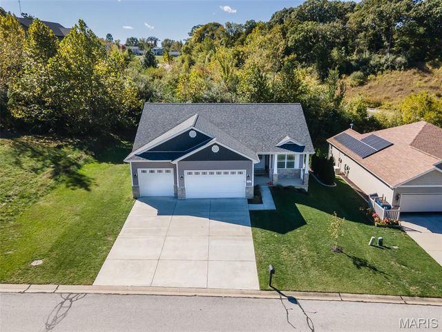 7987 Matterhorn Canyon Road, Caseyville, IL 62232