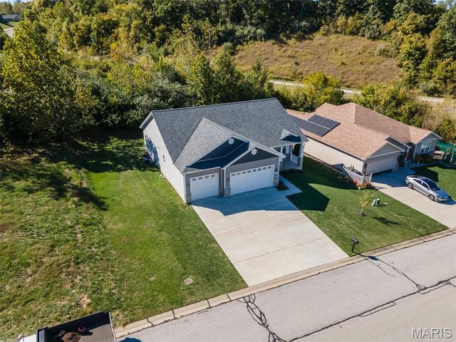 7987 Matterhorn Canyon Road, Caseyville, IL 62232