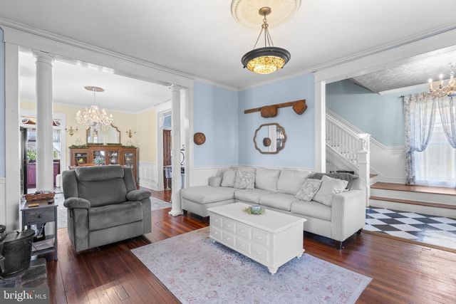 1916 HANOVER PIKE, Hampstead, MD 21074