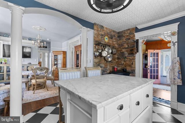 1916 HANOVER PIKE, Hampstead, MD 21074