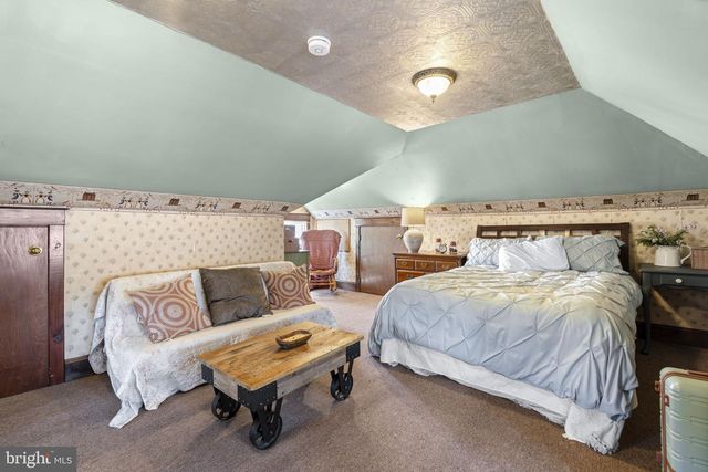 1916 HANOVER PIKE, Hampstead, MD 21074