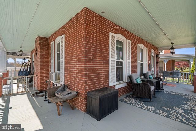 1916 HANOVER PIKE, Hampstead, MD 21074
