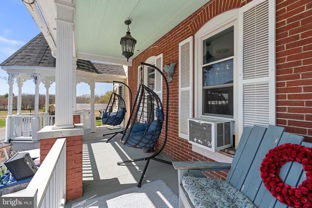 1916 HANOVER PIKE, Hampstead, MD 21074