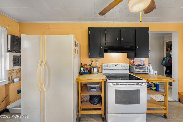 59 Nomoco Road, Freehold, NJ 07728