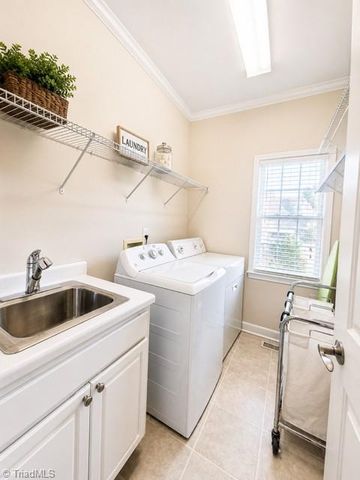 358 Quick Silver Drive, Winston-salem, NC 27127