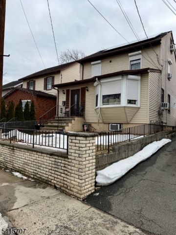 24 Hollywood Ave, Hillside Twp., NJ 07205