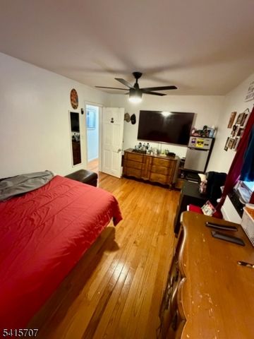 24 Hollywood Ave, Hillside Twp., NJ 07205