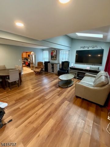 24 Hollywood Ave, Hillside Twp., NJ 07205