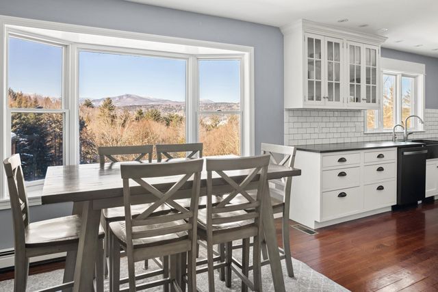 95 Winterbird Ridge Road, Stowe, VT 05672