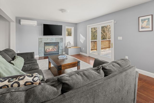 95 Winterbird Ridge Road, Stowe, VT 05672