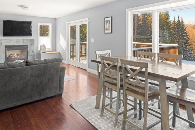 95 Winterbird Ridge Road, Stowe, VT 05672