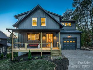 31 Hillcrest Road, Black Mountain, NC 28711