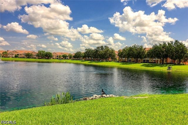 1806 Concordia Lake CIR 2210, Cape Coral, FL 33909