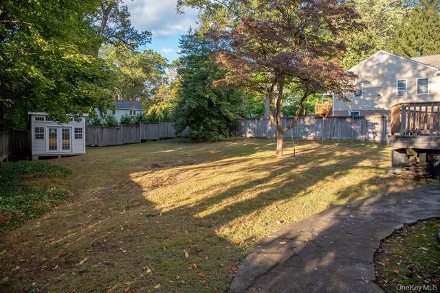 14 Hovenkamp Avenue, Nanuet, NY 10954
