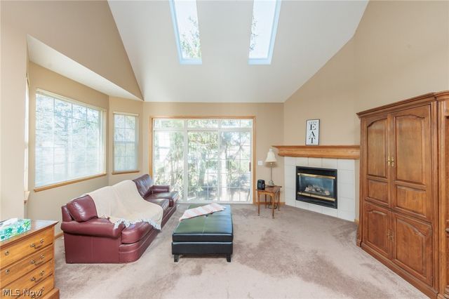 18608 Southporte Drive, Strongsville, OH 44136