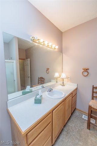 18608 Southporte Drive, Strongsville, OH 44136