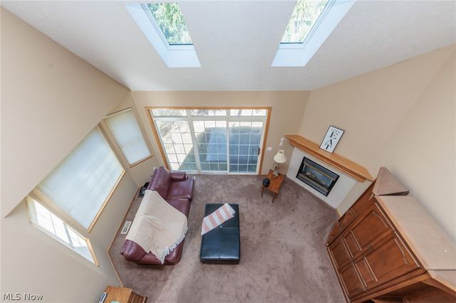 18608 Southporte Drive, Strongsville, OH 44136