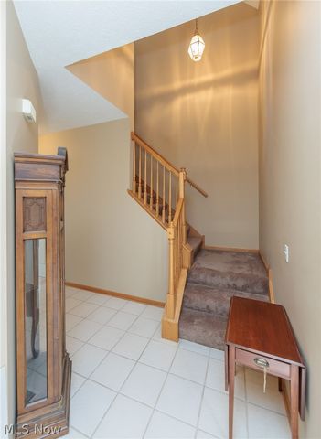 18608 Southporte Drive, Strongsville, OH 44136