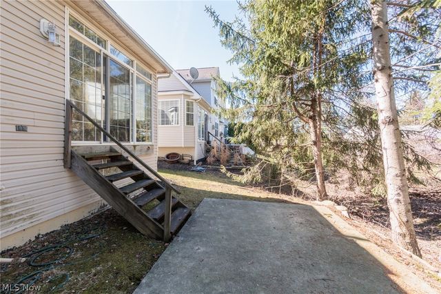 18608 Southporte Drive, Strongsville, OH 44136