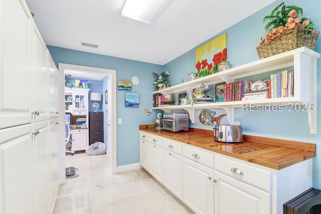 4 Hartford Pl, Hilton Head Island, SC 29928