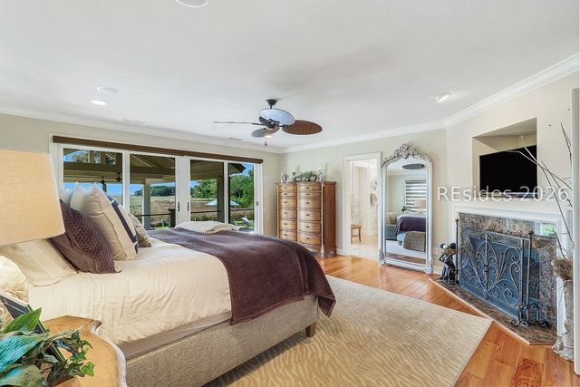 4 Hartford Pl, Hilton Head Island, SC 29928
