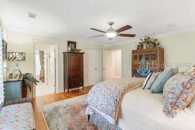 4 Hartford Pl, Hilton Head Island, SC 29928