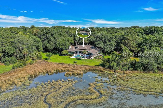 4 Hartford Pl, Hilton Head Island, SC 29928
