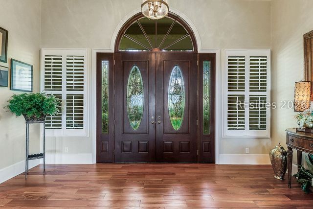 4 Hartford Pl, Hilton Head Island, SC 29928