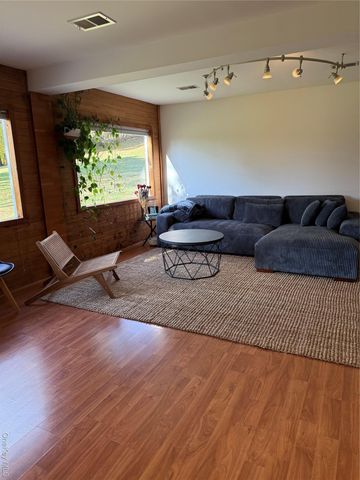 591 S Mountain Road, New City, NY 10956