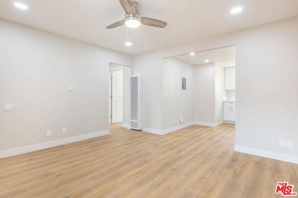 Image 19 of property listing at 1535 E 92nd Street, Los Angeles, CA 90002