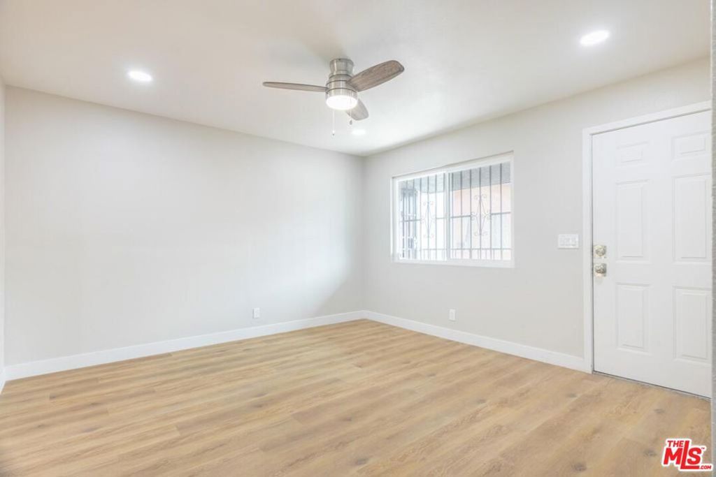 Image 20 of property listing at 1535 E 92nd Street, Los Angeles, CA 90002