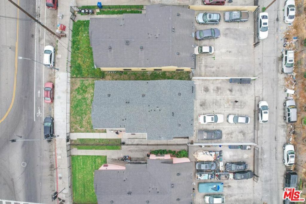 Image 3 of property listing at 1535 E 92nd Street, Los Angeles, CA 90002
