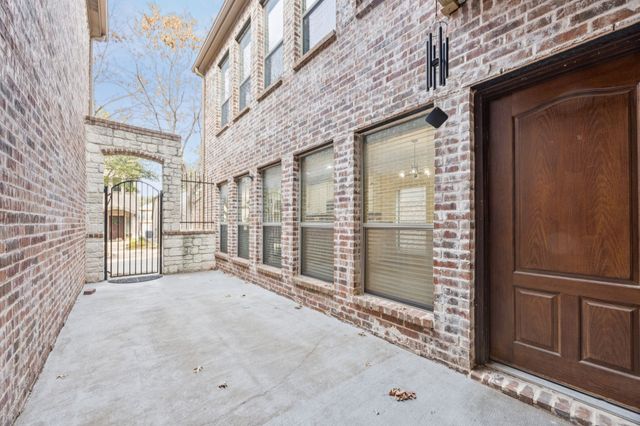 6743 Pistoia Drive, Frisco, TX 75034