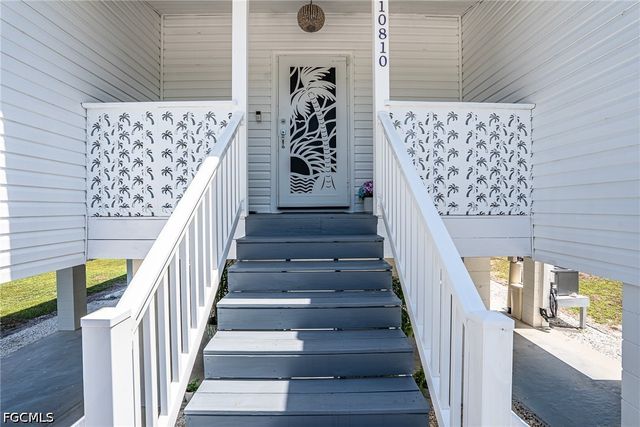 10810 Habitat CIR, Bokeelia, FL 33922