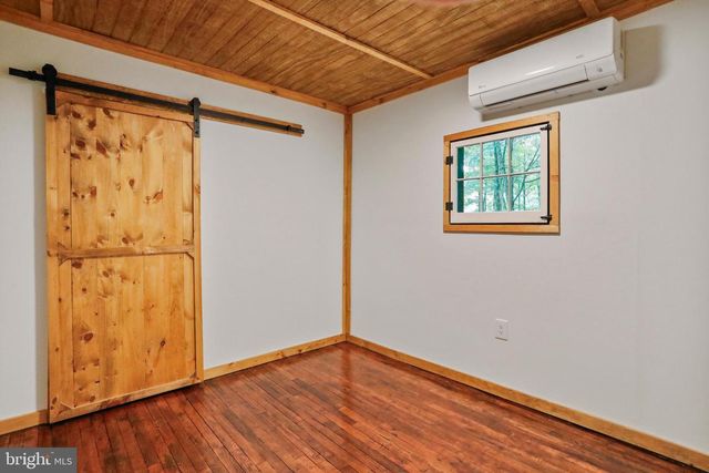 1319 KILGORE LN, Great Cacapon, WV 25422