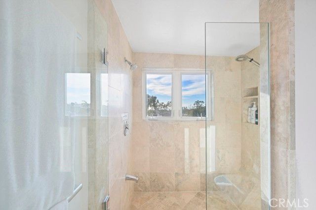 326 Loma Terrace, Laguna Beach, CA 92651