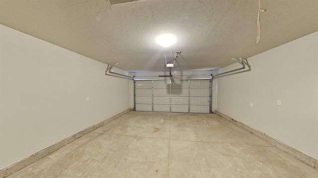 7069 Hidden Trail Lane, Warr Acres, OK 73132