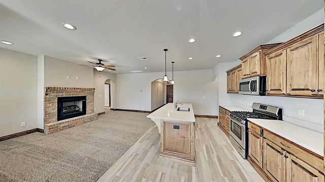 7069 Hidden Trail Lane, Warr Acres, OK 73132