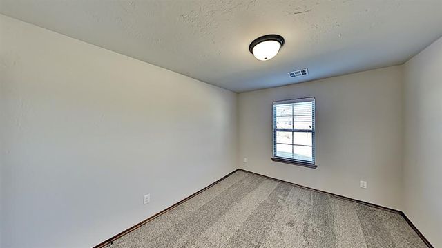 7069 Hidden Trail Lane, Warr Acres, OK 73132