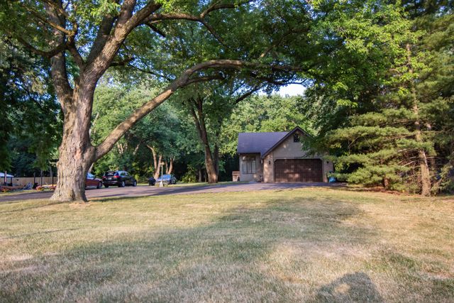 7207 Parrish Avenue, Hammond, IN 46323