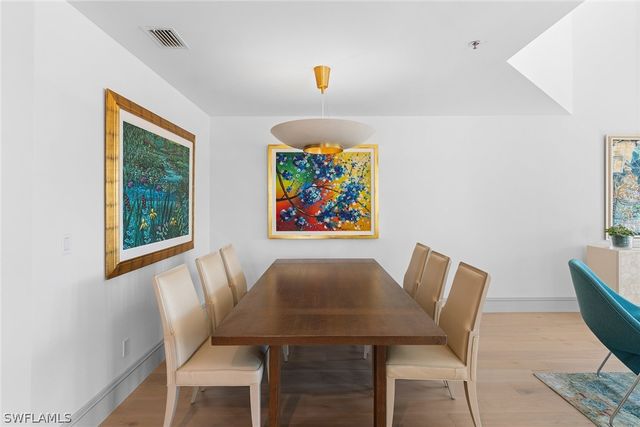 1005 4th ST S 203, Naples, FL 34102