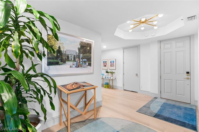 1005 4th ST S 203, Naples, FL 34102