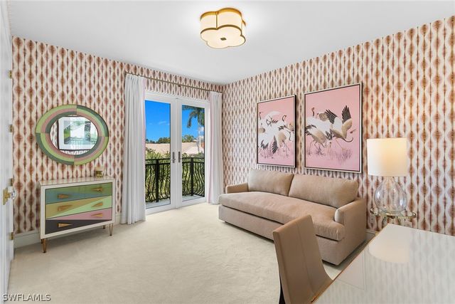 1005 4th ST S 203, Naples, FL 34102