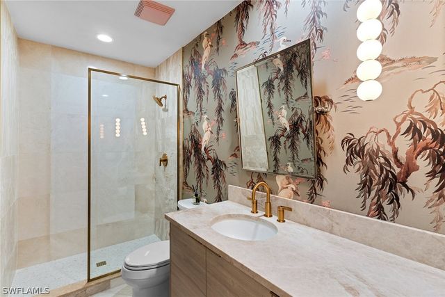 1005 4th ST S 203, Naples, FL 34102