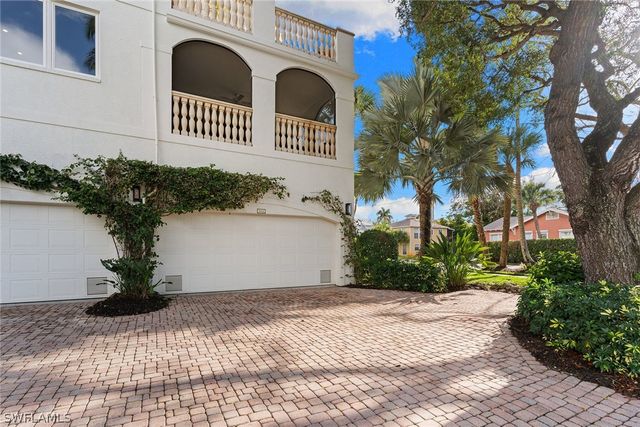 1005 4th ST S 203, Naples, FL 34102