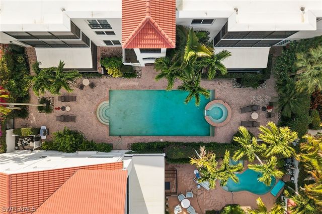 1005 4th ST S 203, Naples, FL 34102