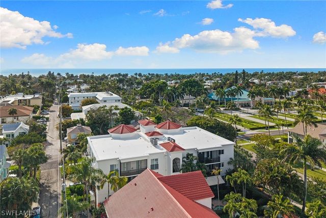 1005 4th ST S 203, Naples, FL 34102