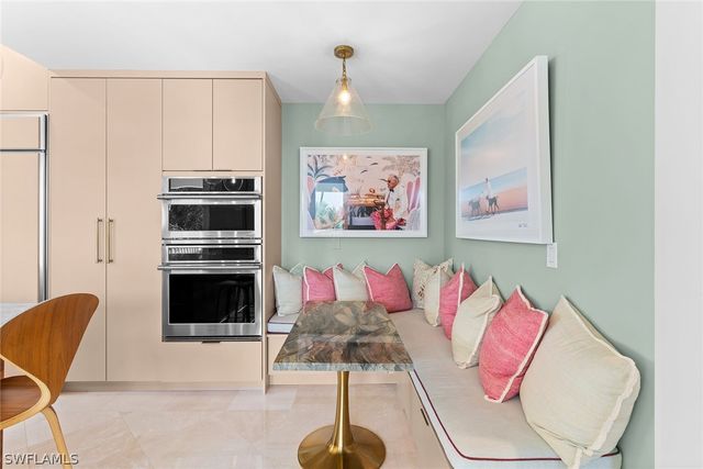 1005 4th ST S 203, Naples, FL 34102