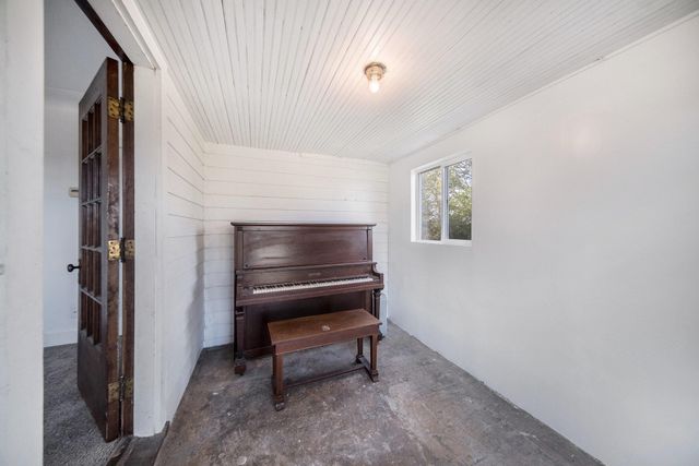 13431 Crowe Road, Milan, MI 48160