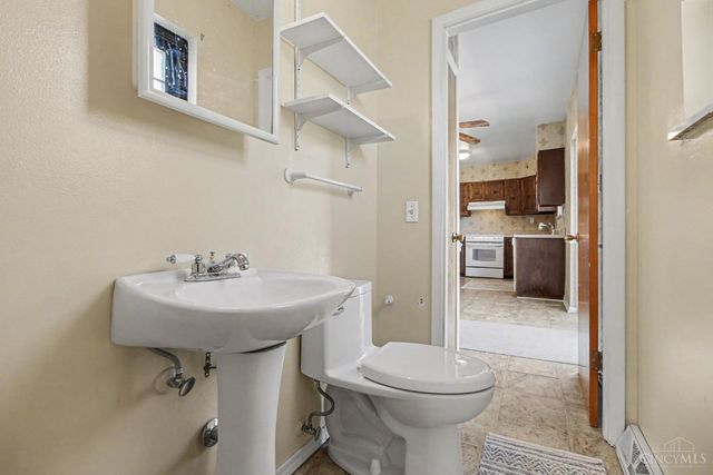 1899 Berkshire, Cincinnati, OH 45230